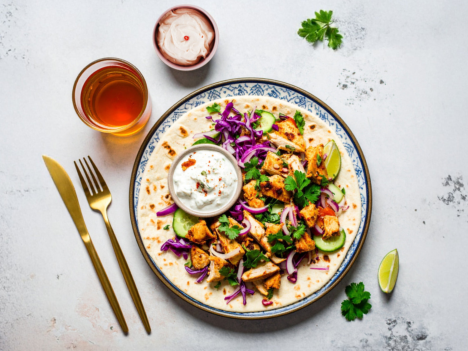 Chicken Döner Kebap mit Knoblauch Dip