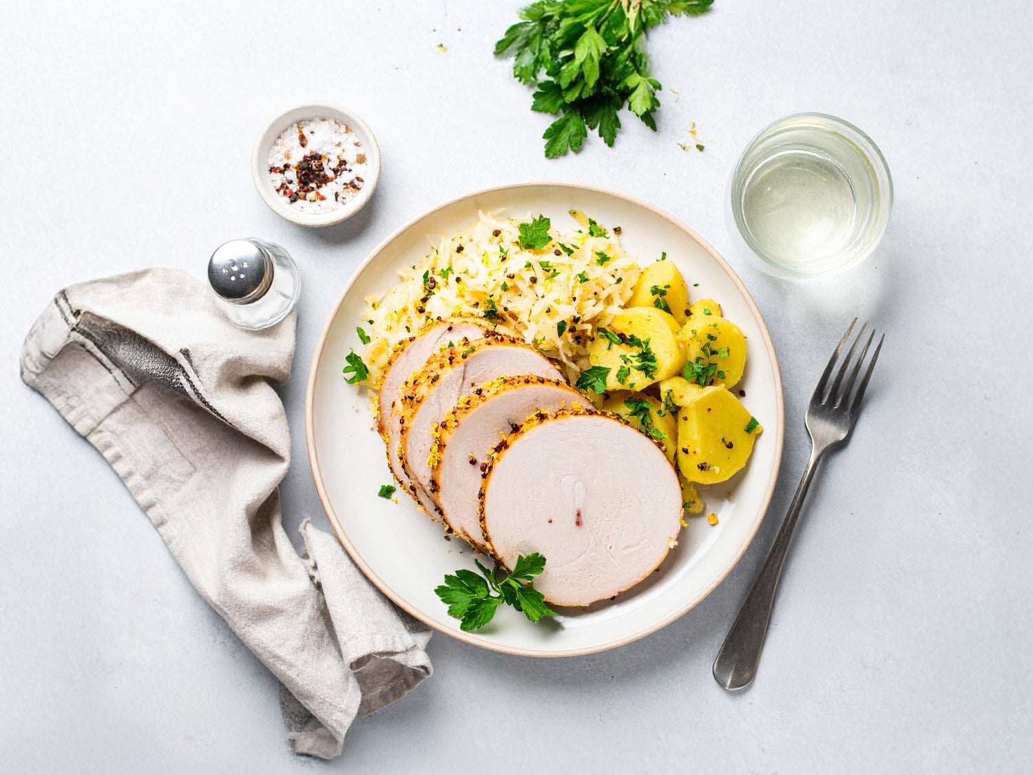 Geräucherter Putenbraten mit Sauerkraut