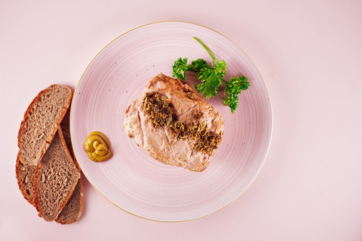 Geflügel Fleischkäse mit Röstzwiebeln